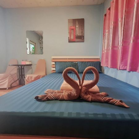 In Love Resort Chai Nat Eksteriør bilde